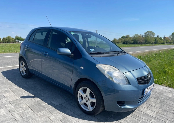 Toyota Yaris cena 18889 przebieg: 116000, rok produkcji 2007 z Puławy małe 301